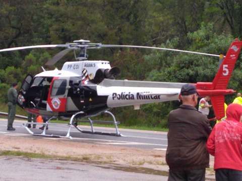 Batida entre carros deixa oito feridos na rodovia Raposo Tavares